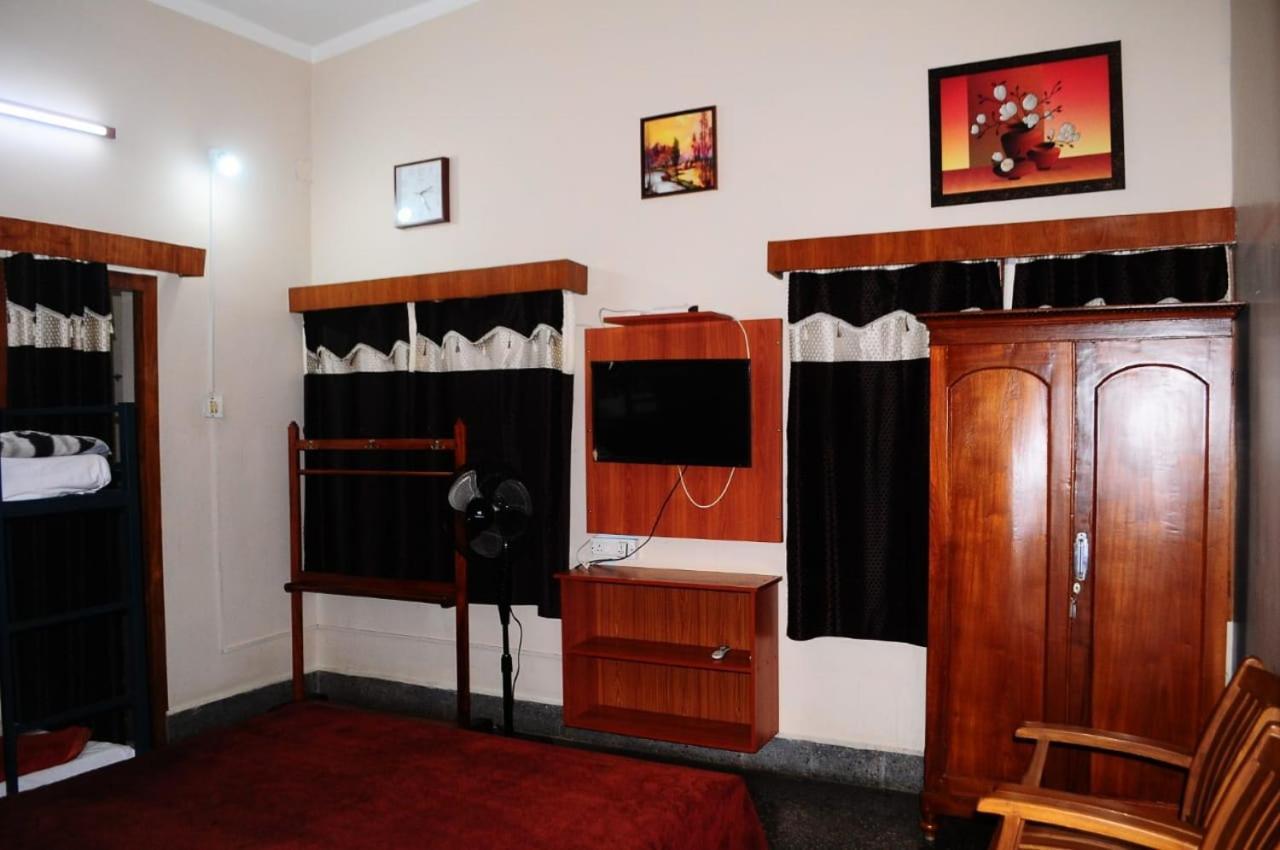 Park Corner Guesthouse Coonoor Eksteriør billede